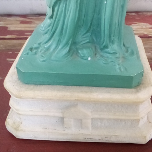 Statue of Liberty 11" figure 1984 signed - made in USA!! - Picture 4 of 8